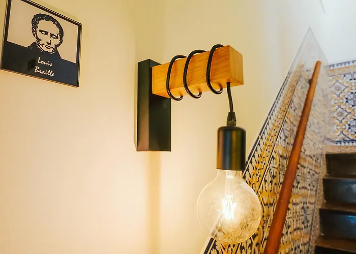 Help Yourself Hostels - Restelo Lisbon